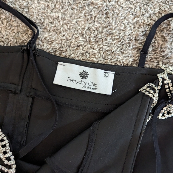 Mini dress with rhinestone fringe - Picture 4 of 4